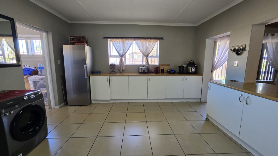 3 Bedroom Property for Sale in Bayview Western Cape